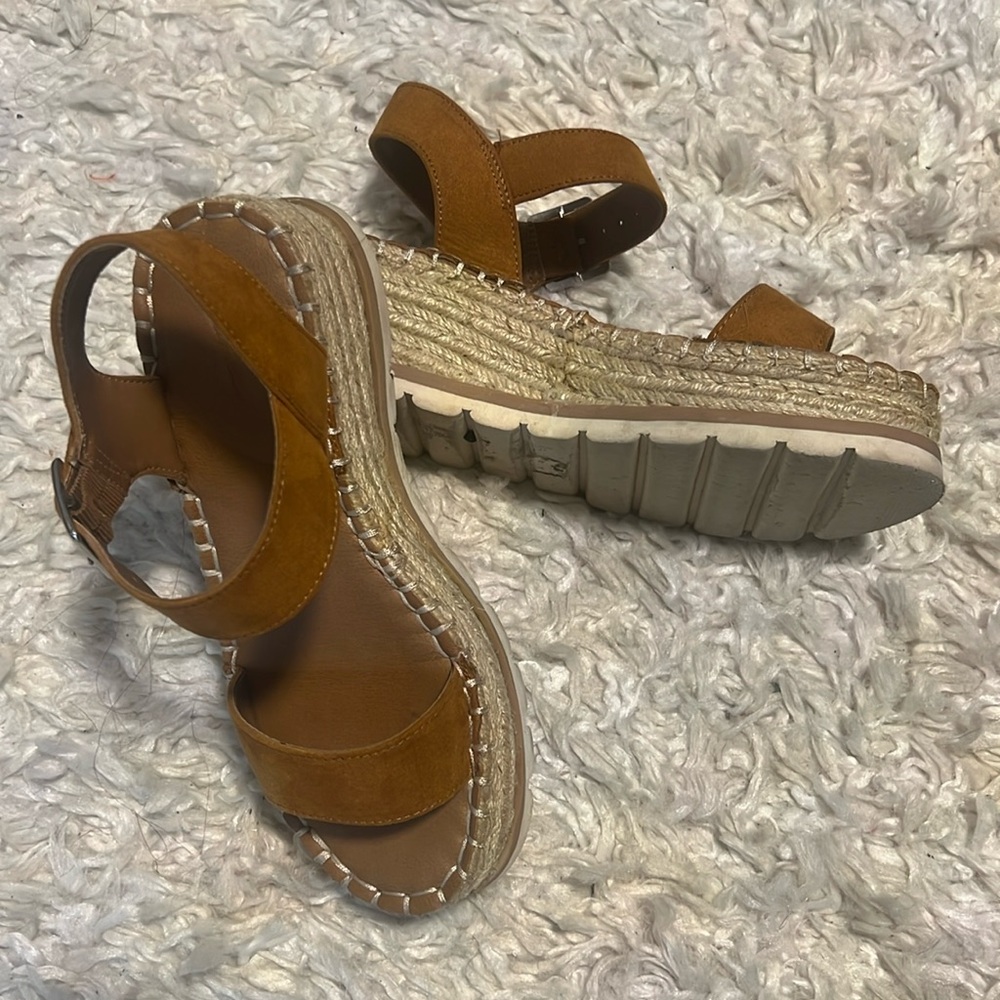 Wedge sandal